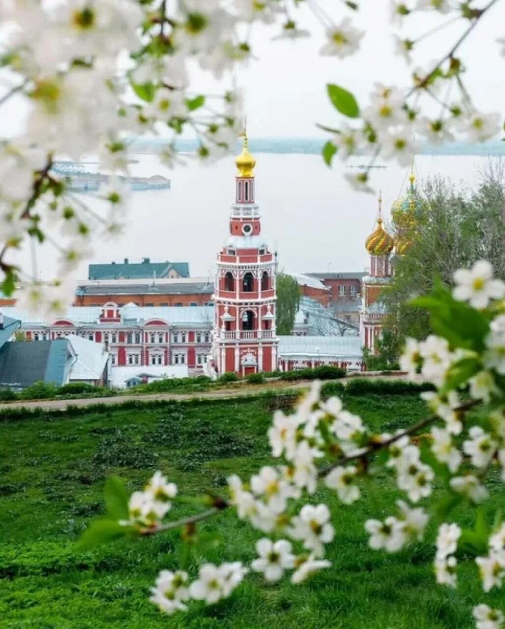 Весенний великий новгород. Нижний новгород весной. Нижний новгород весной фото. Нижний новгород весной фото. Нижний новгород в апреле.