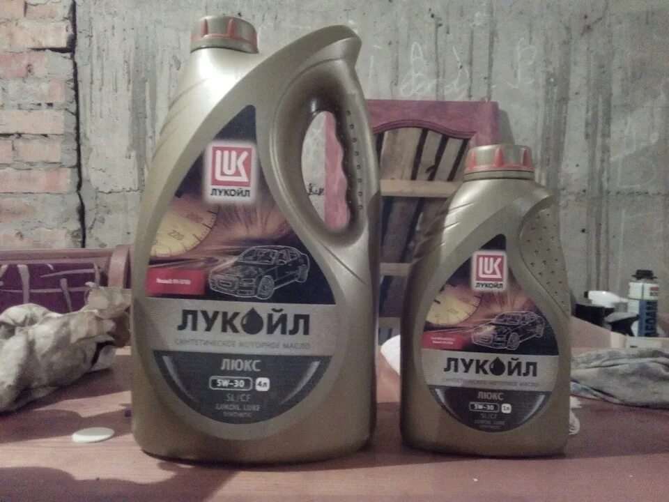 Можно ли залить масло люкс. Можно ли залить масло люкс