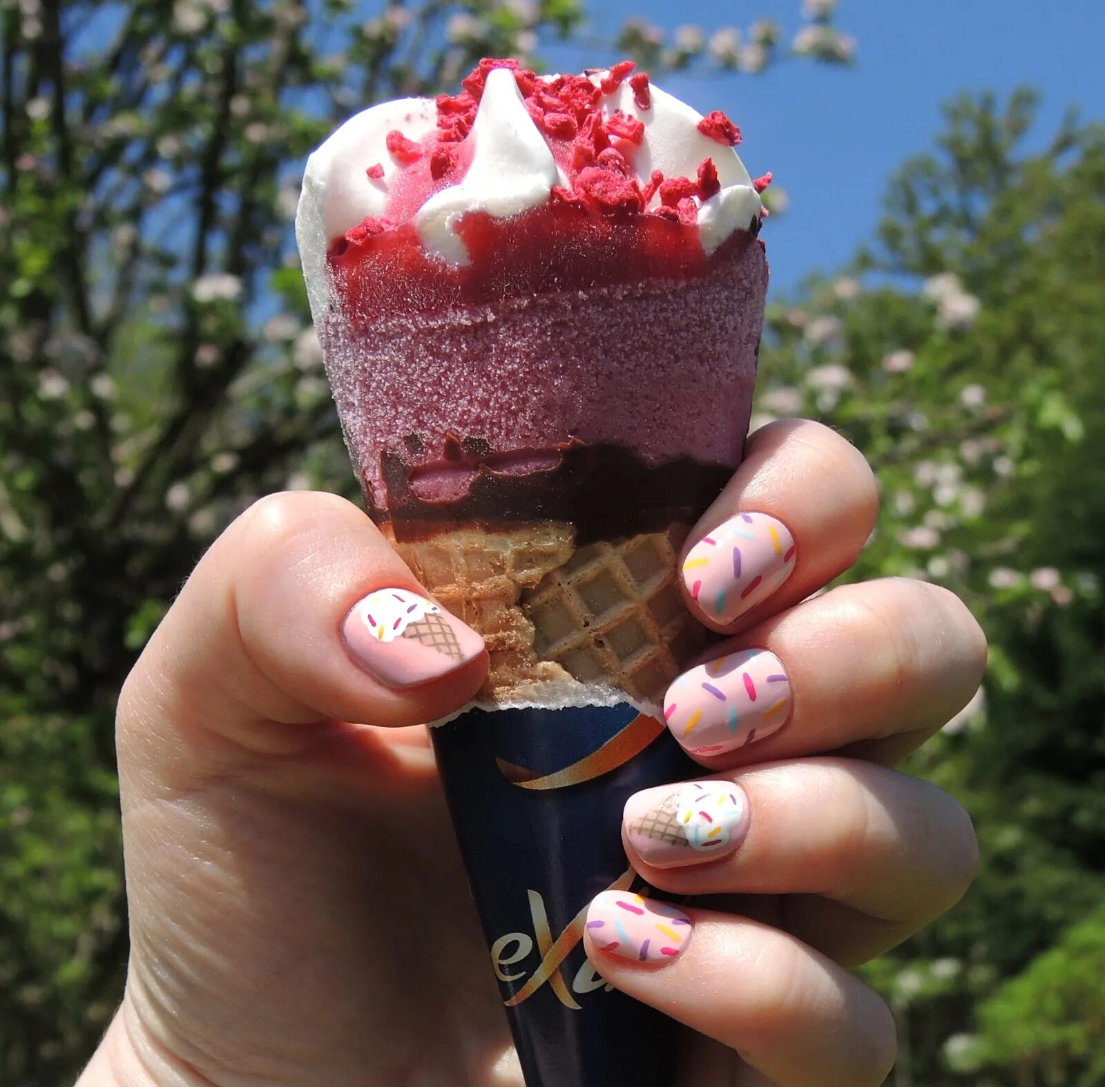 Пирожное мороженое. Кремовые ногти. Nail ice cream. Маникюр мороженое. Пирожное на ногтях.