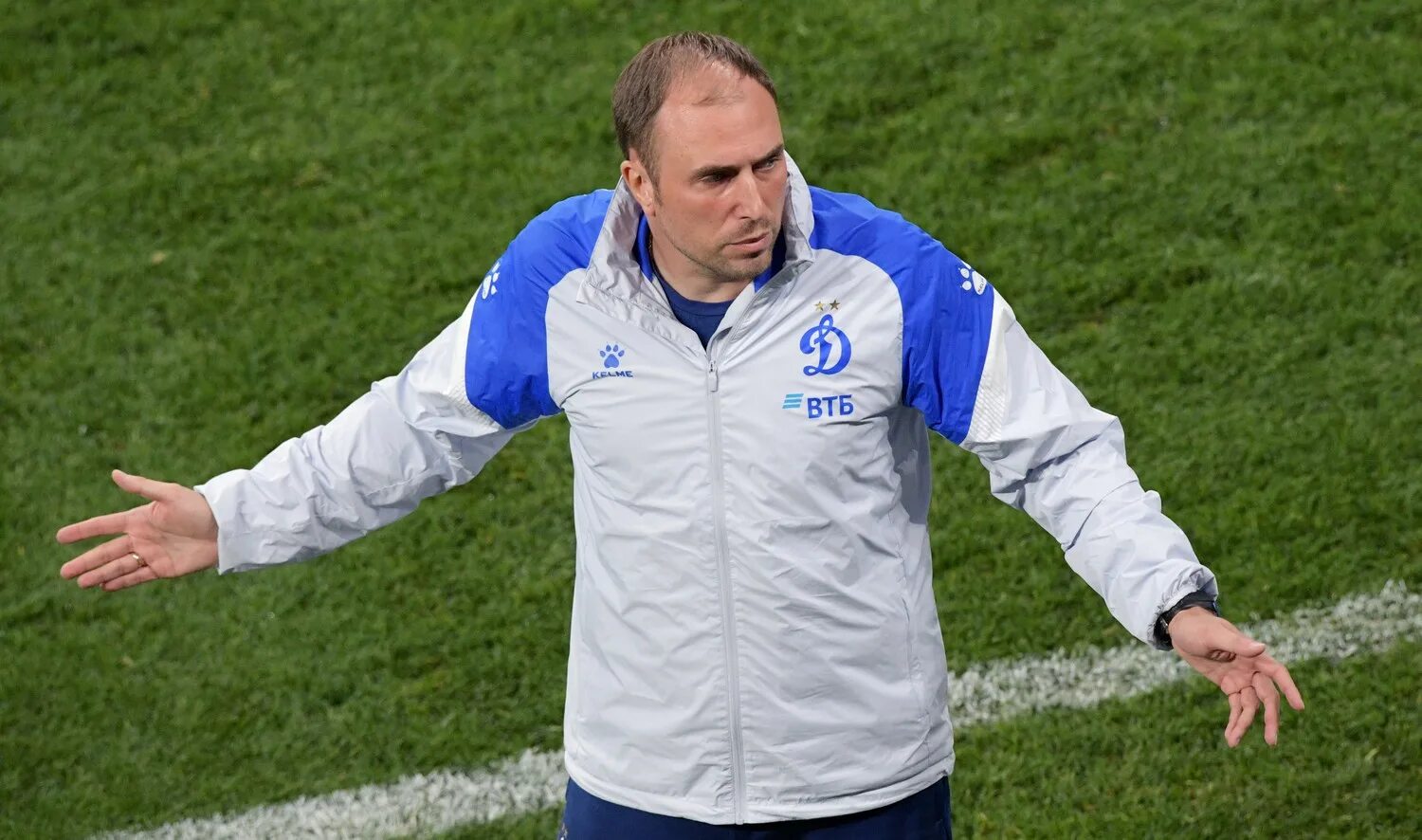 Тренер динамо по футболу. Славиша йоканович динамо москва. Славиша йоканович динамо москва. Андрей кобелев тренер. Тренер фк динамо.