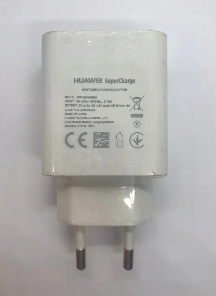 Honor supercharge. Huawei Supercharge hw-050450e01. Huawei model hw-050450e00. Зарядка Huawei Supercharge. Адаптер Huawei hw-050450e01.