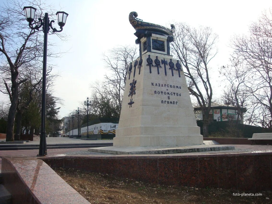 Школа 19 севастополь. Севастополь красивые фото для фона. Телеграф севастополь. Парк анны ахматовой в севастополе 2013. Севастополь причал артбухта.