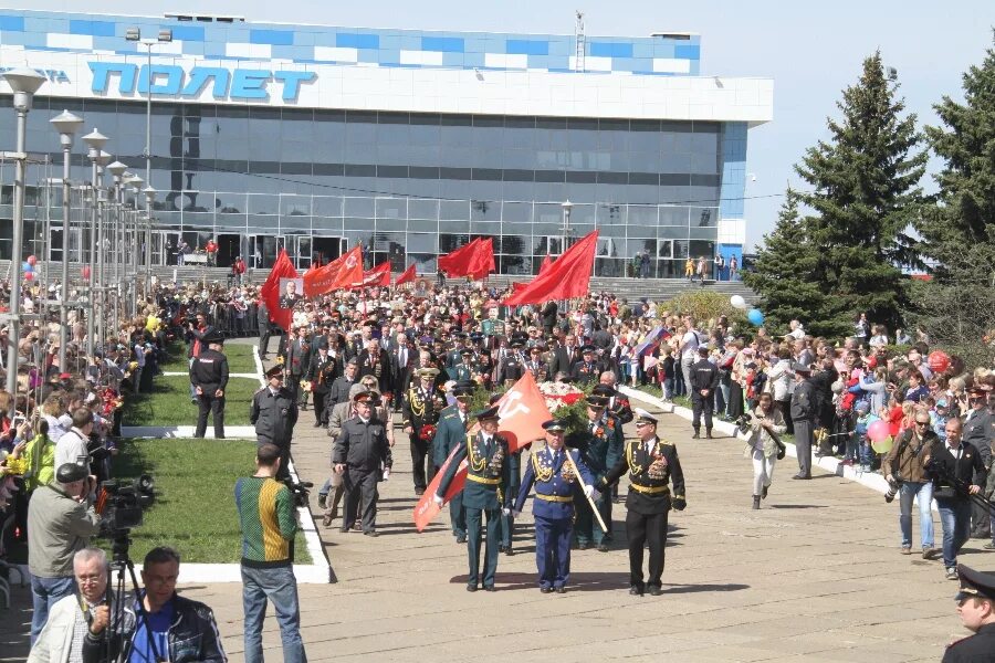 День победы рыбинск. 9 мая рыбинск. Рыбинск 9 мая. Ветераны вс г рыбинска. Рыбинск в мае.