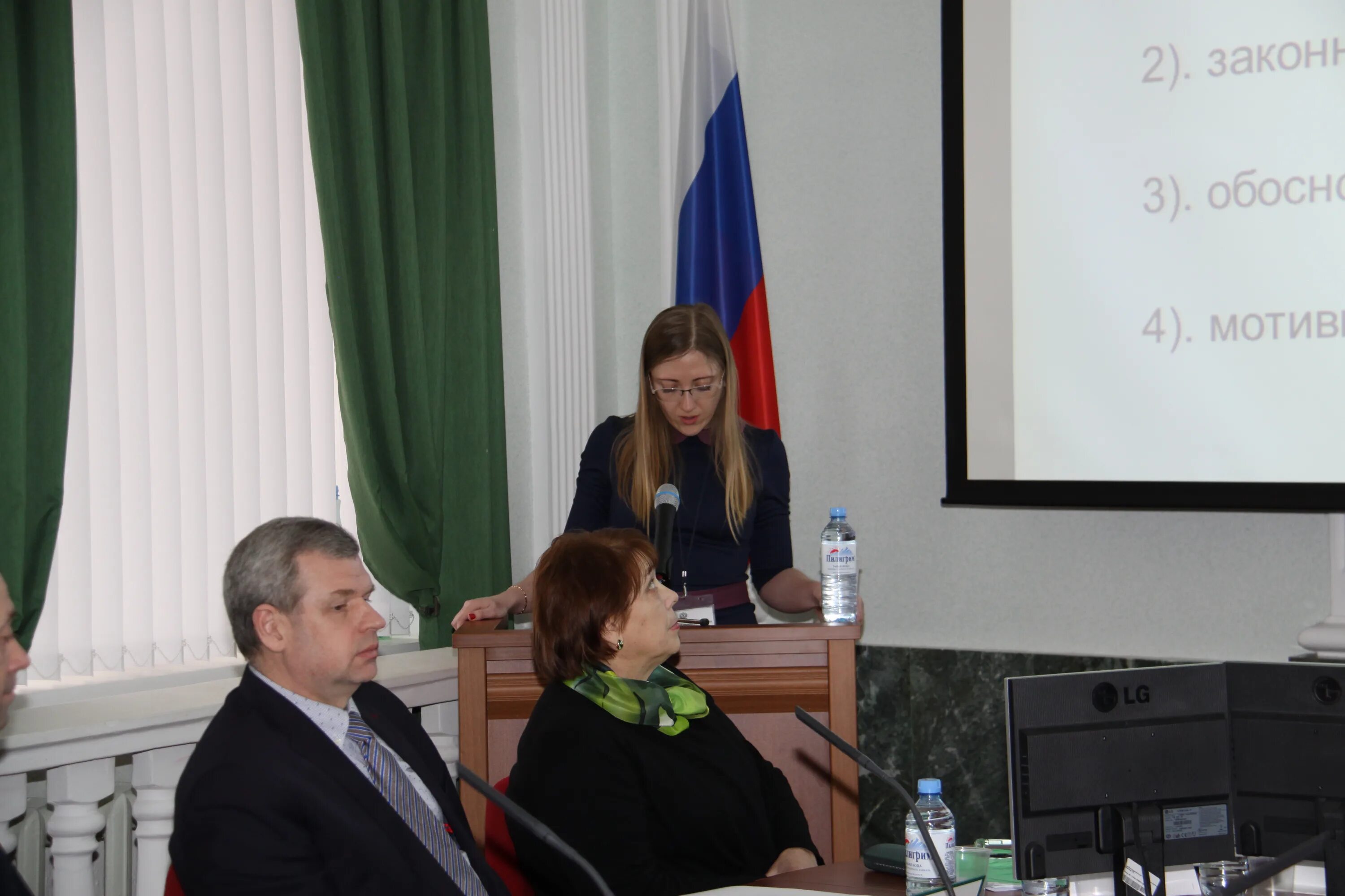 Судьи арбитражного суда орловской области. Ас орловской. Арбитражный суд орловской области зенова судья. Соломатин орел главный федеральный инспектор. Арбитражный суд орловской области судьи.