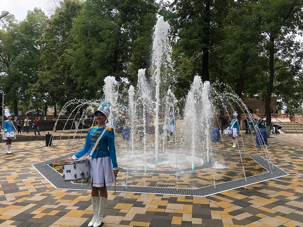 Аллея в парке. Парк победы орел реконструкция. Виар парк энгельс. Айдапарк. Открытие гор парка.