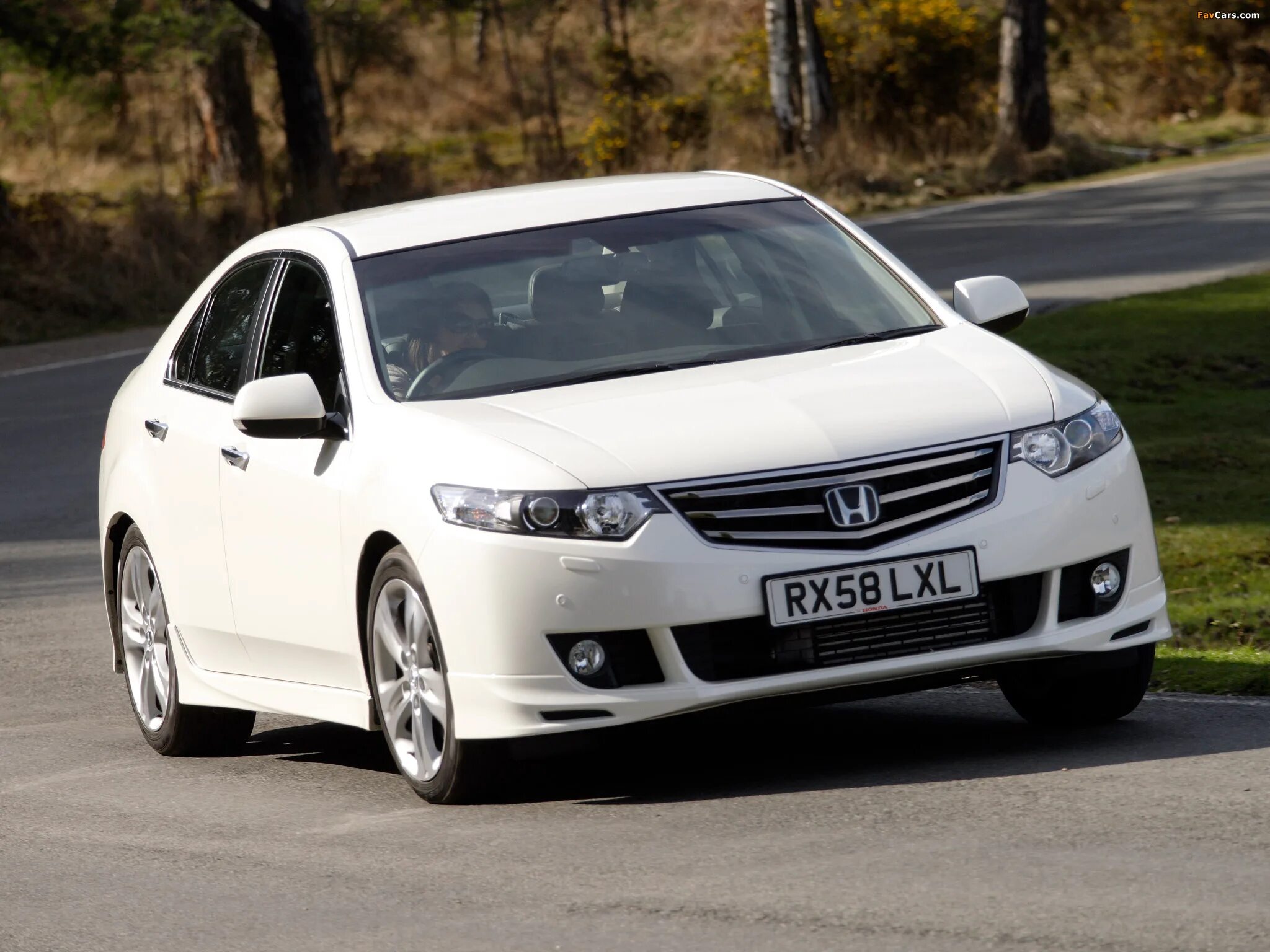 Honda accord 2013. Хонда аккорд 8 характеристики 2. Хонда аккорд 2008 года 2. Honda accord универсал 2008. Honda accord 2006 характеристики.