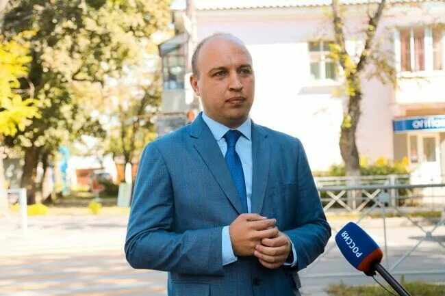 Мэр улан удэ. Упрдор приуралье. Глава дорожного управления сургута. Министр строительства оренбургской области левин. Шакиров управление дорожного хозяйства.