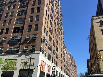 File:111 8th Avenue 001.jpg - Wikimedia Commons