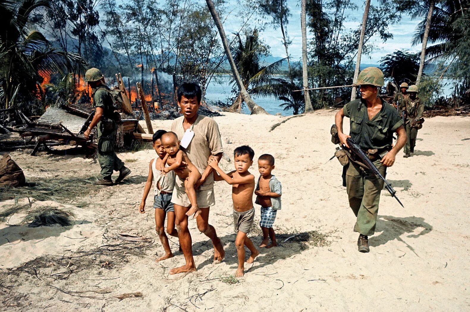 Почему вьетнам поддерживает сша. Американцы во Вьетнаме Сонгми.