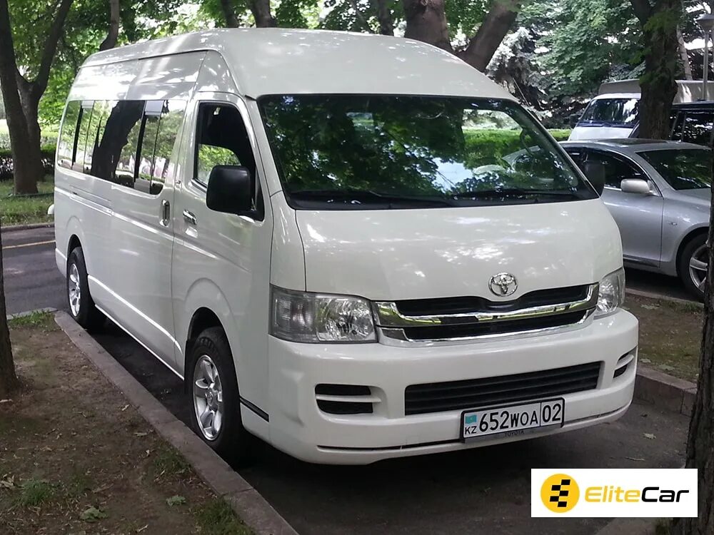 Тойота хайс тойота хайс. Toyota hiace 1rz2799512. Kzh106. Хайс кз. Toyota grand hiace 1996.