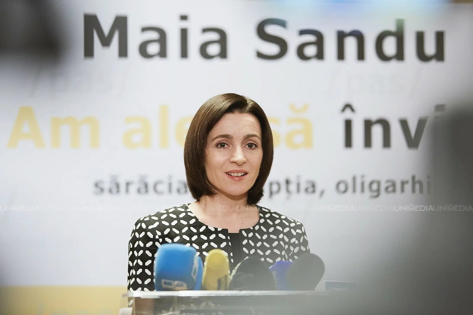 санду перевод. майя санду. санду перевод. экс-премьер молдавии майя санду. майя григорьевна санду.