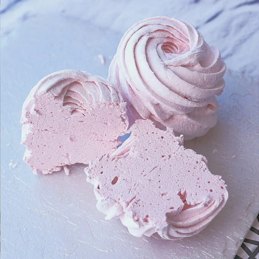 Клубника зефир. Зефир из клубники. Зефир. Зефир на агар агаре. Зефир из клубники.