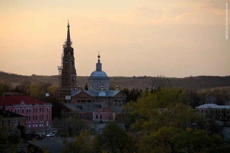 Прогноз погоды в рыльске курской. Рыльская крепость Рыльск. Рыльск Курской области. Рыльск Курская область монастырь.