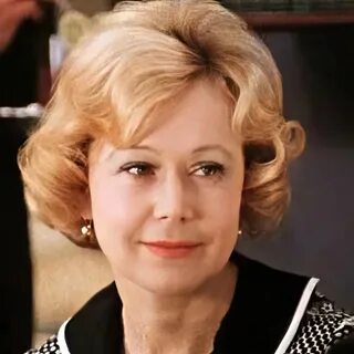 Актриса жива