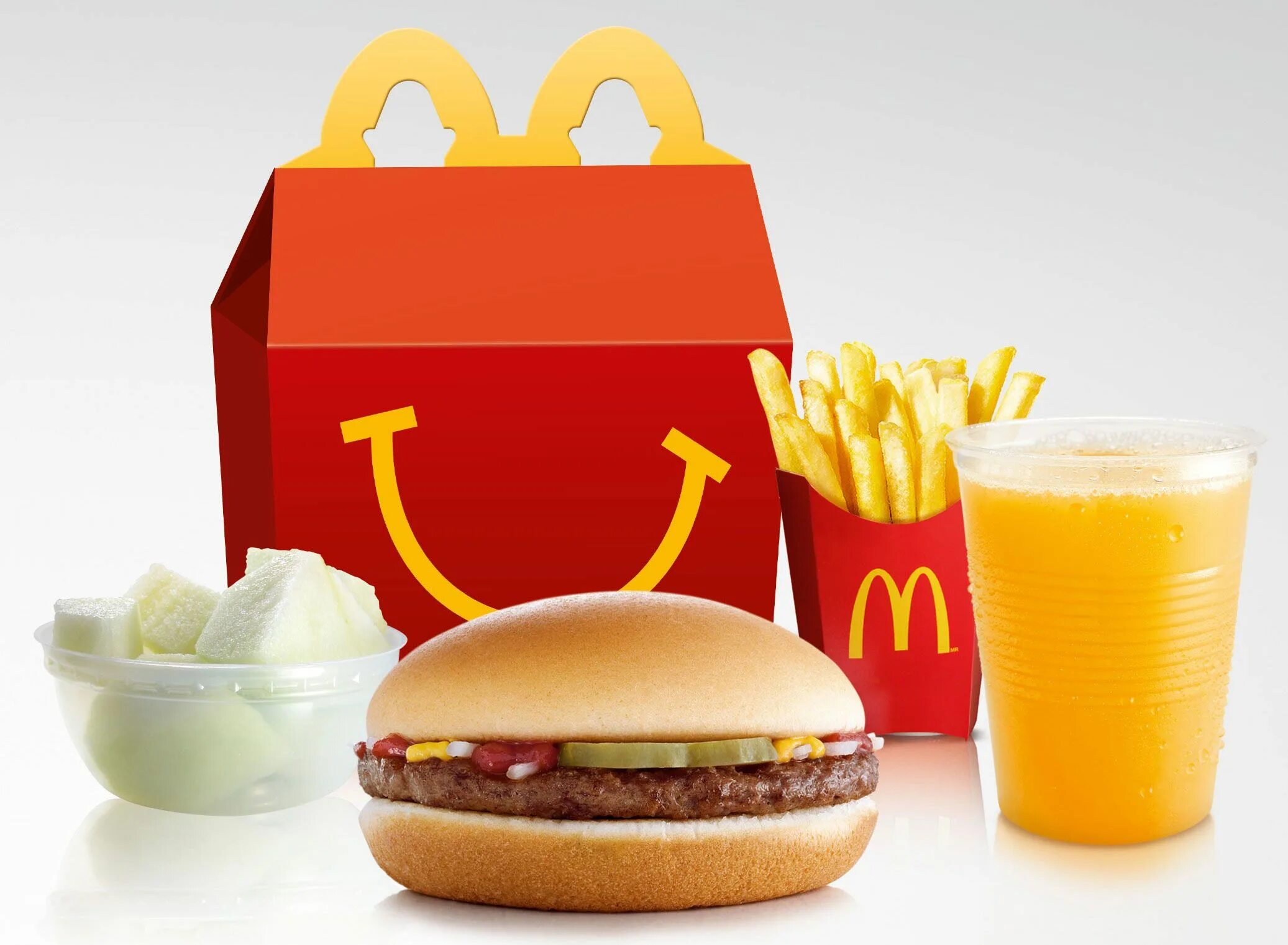 Happy mcdonald s. Mcdonald&#039;s хэппи мил. mcdonald&#039;s happy meal 1995г. макдональдс еда хэппи мил. реклама макдоналдс хэппи мил.