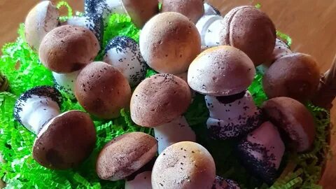 Грибочки из зефира