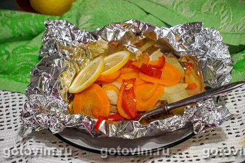 Мясо запеченное в фольге с овощами