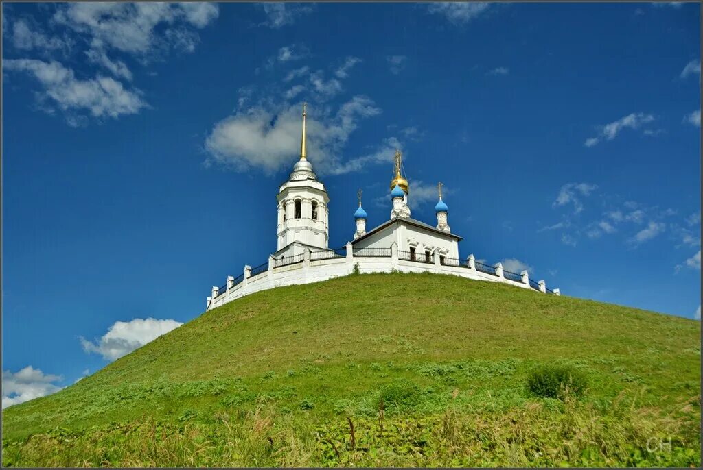 Тульская область краснодарский край. Успенский монастырь Епифань Тульская область. Успенский храм в Епифани Тульской области. Успенская Церковь Епифань Тульская.