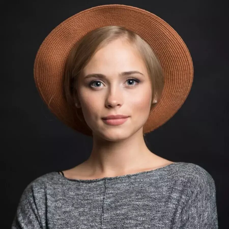 Сколько лет анне кошмал