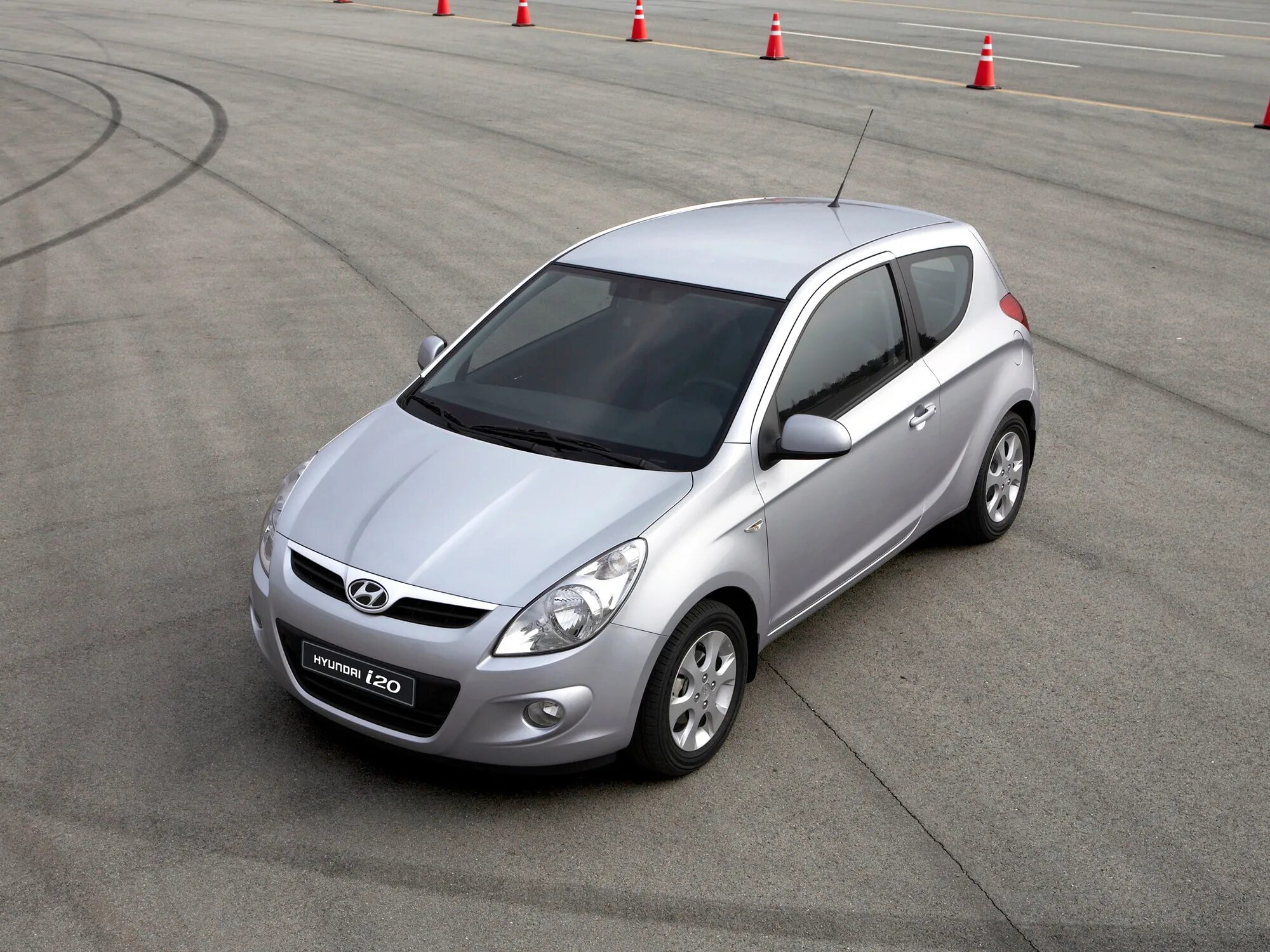 Hyundai i20 2012. Hyundai i20 2012. Hyundai i20 hybrid. Hyundai i20 2012. Hyundai i20 hatchback.