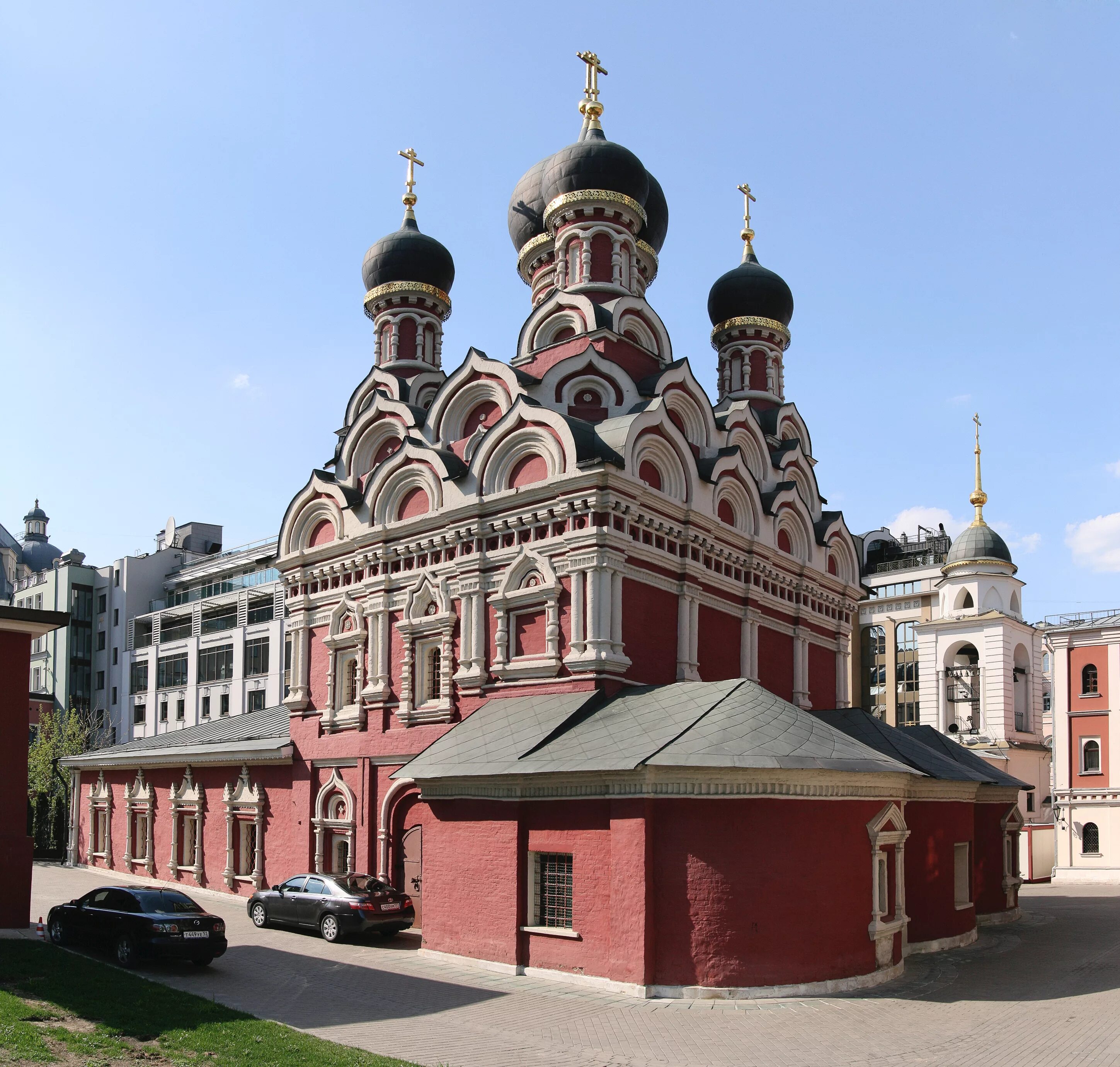 Русская православная церковь москва. Храм Георгия Победоносца в ендове. Церковь Георгия в ендове Москва. Храм великомученика Георгия Победоносца в ендове. Церковь Георгия Победоносца в Москве.