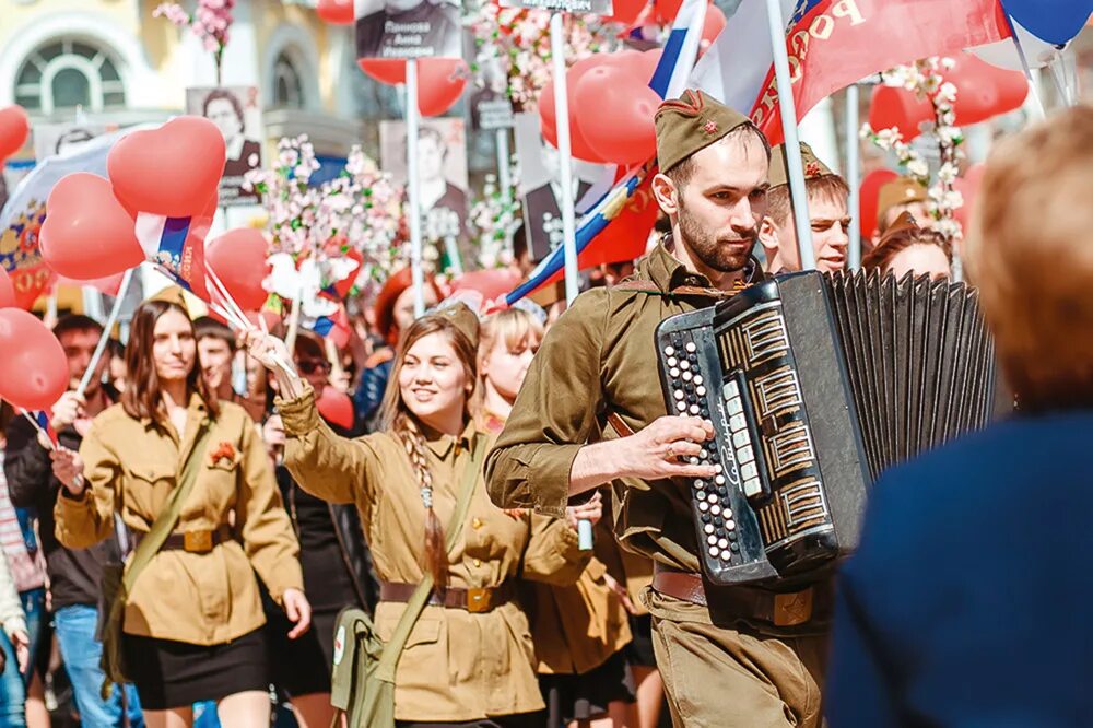 Празднование дня Победы. С праздником днем Победы. Празднования дея Победы. Празднование Победы 9 мая. Хочу победу россии