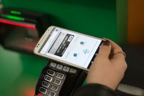 Как оплачивают с помощью телефона nfc