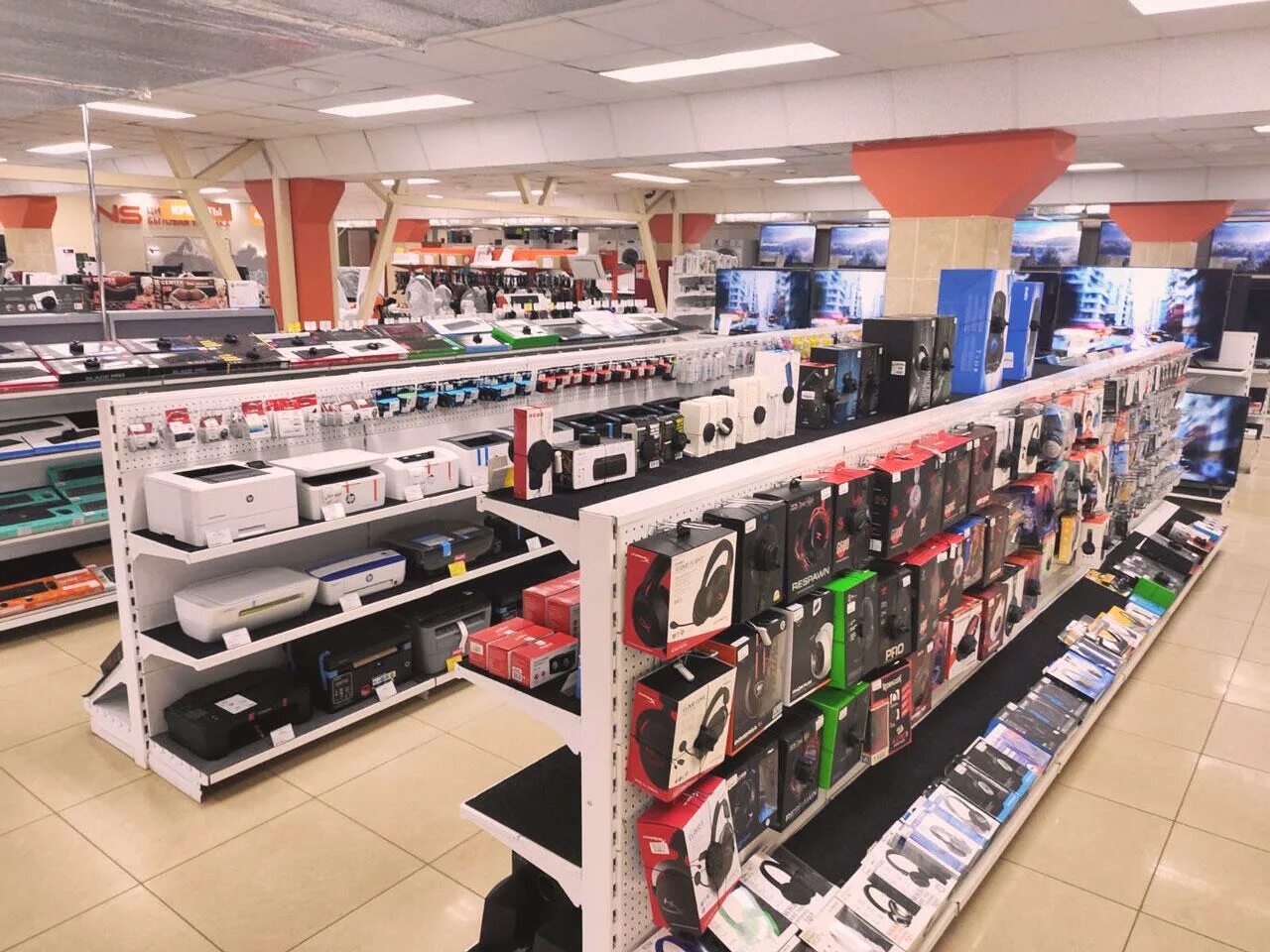 днс когалым. днс жуковка. магазин камаз в людиново. днс интернет дискулятор в тц арзан цокольный этаж. днс людиново.