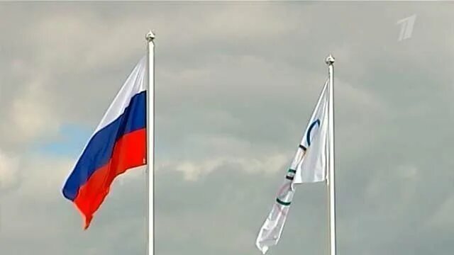 Поднятие российского флага на Олимпиаде видео. Видео поднятие флага России.