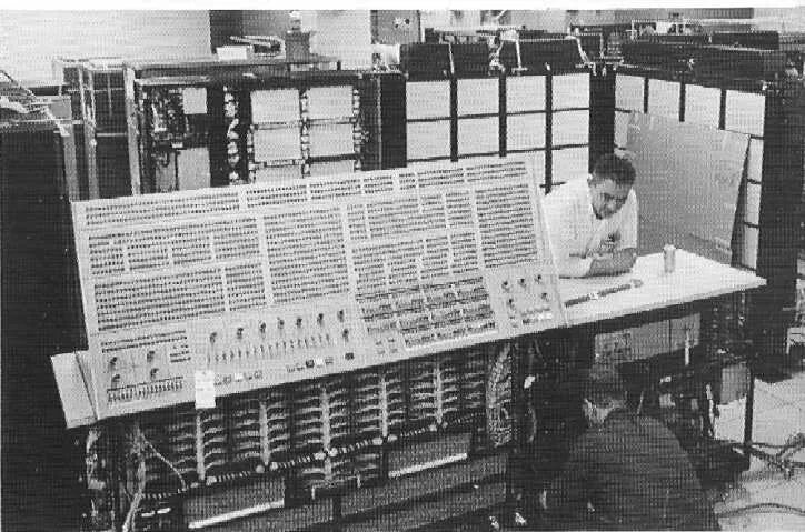 Эвм в современном мире. Компьютер ibm 360. третье поколение эвм ibm-360. ibm 360 поколение эвм. system/360 фирмы ibm.
