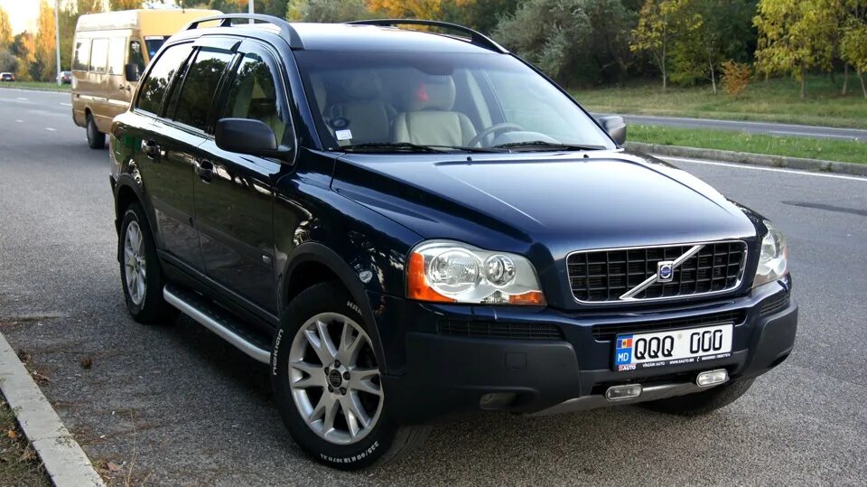 Вольво хс90 бу купить в россии. Volvo xc90 2005. Volvo xc90 1. Вольво хс90 тёмно синяя. Volvo CX 90 2005.