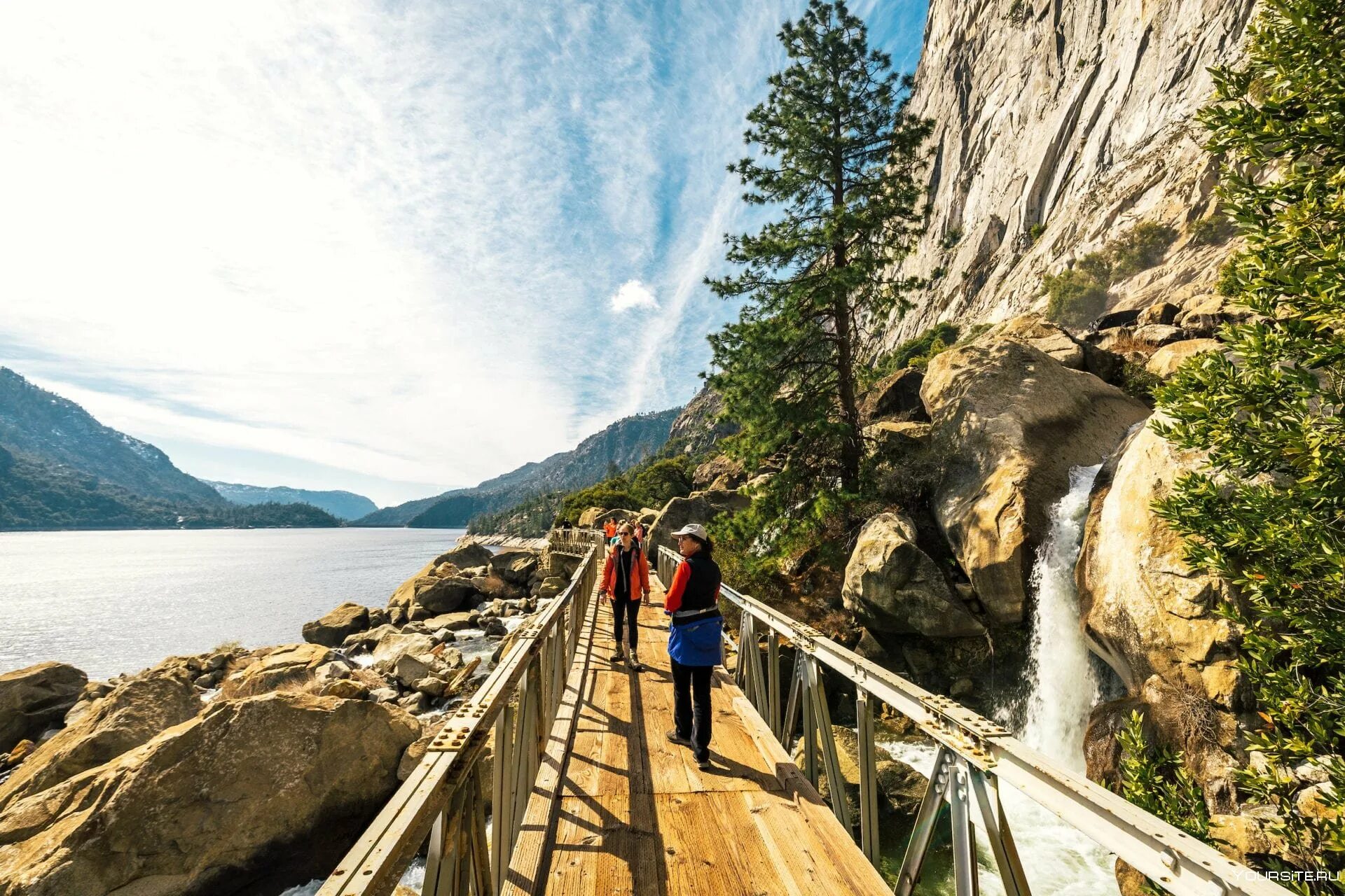 Tourism ecotourism. Туристические тропы Йосемитского национального парка, США. Экологический туризм. Экологический туризмзм. Экотуризм.