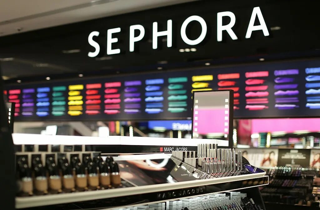 Sephora интернет магазин. Сефора фото первого магазина. Сефора город. Сефора китай город. Сефора магазин.