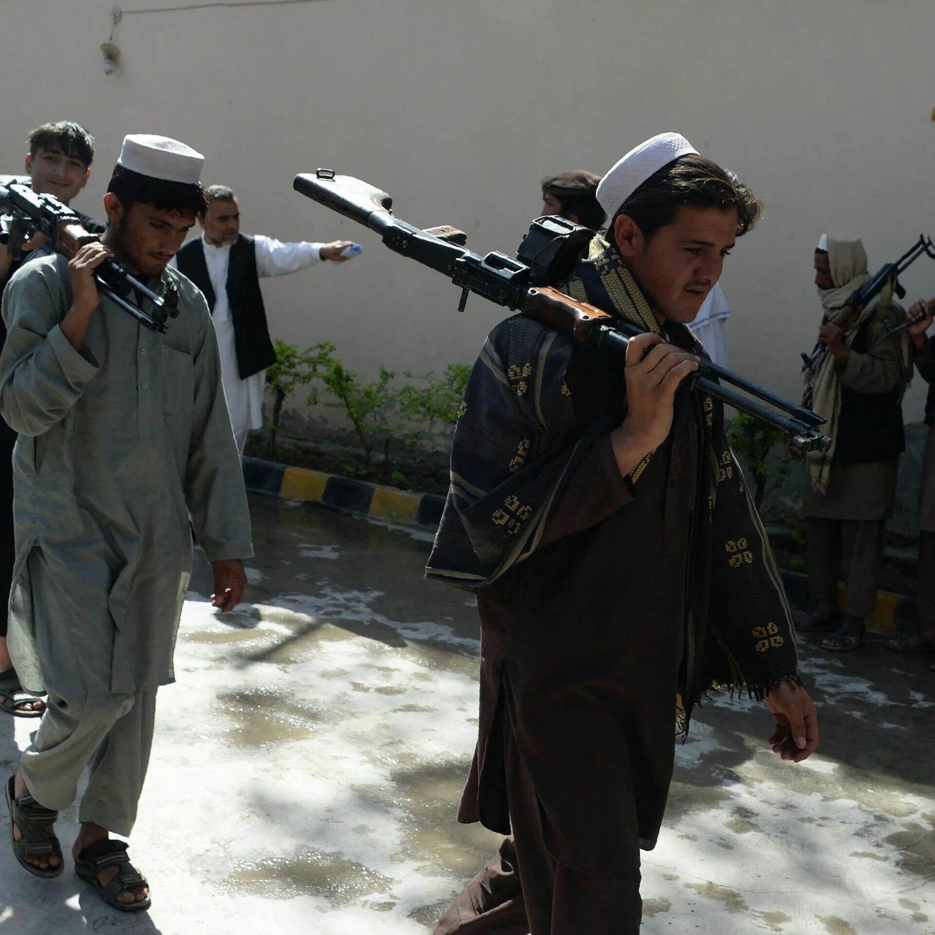Талибан 1995. Талибан в 1979 в Афганистане.