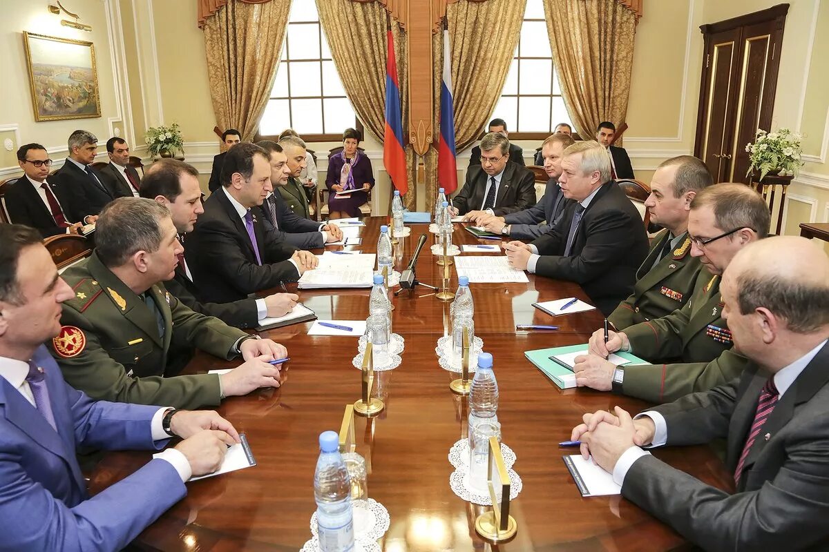 войска. путин в штабе. североатлантический альянс нато. генерал армии мо рф. путин в штабе сво.