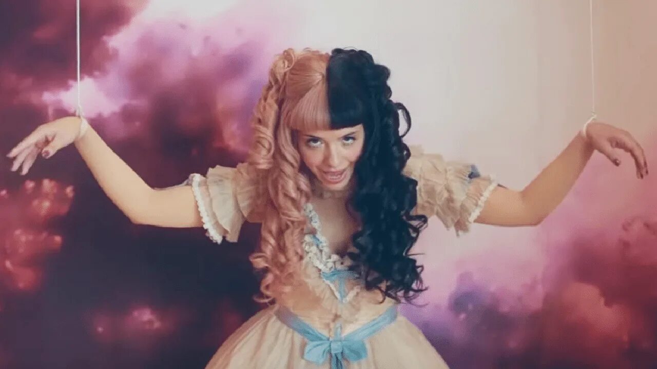 Мелани Мартинес. Melanie Martinez k12. Мелани Мартинес к-12. Melanie Martinez к12.