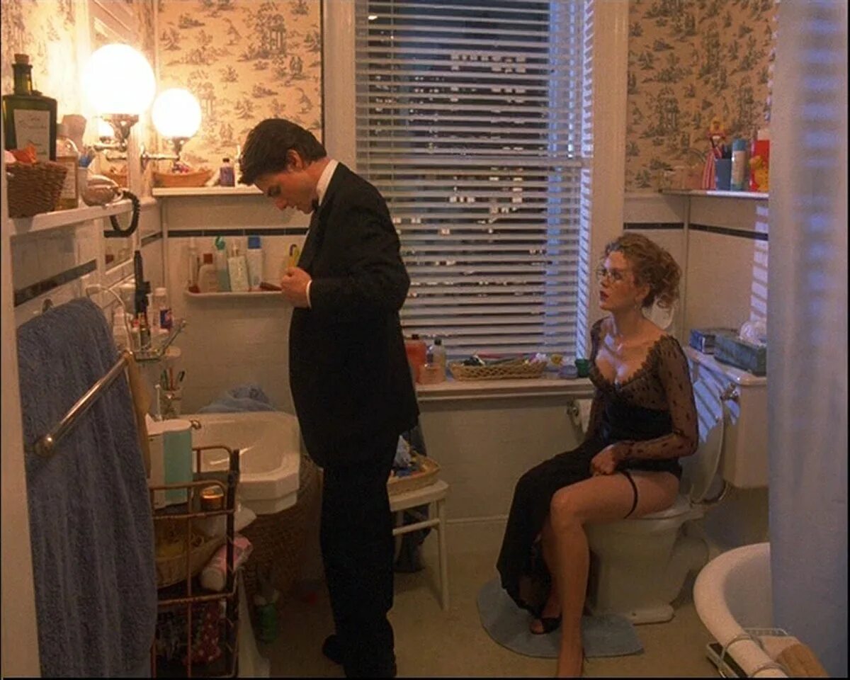 С мачехой за спиной отца. Eyes wide shut 1999 Кидман.