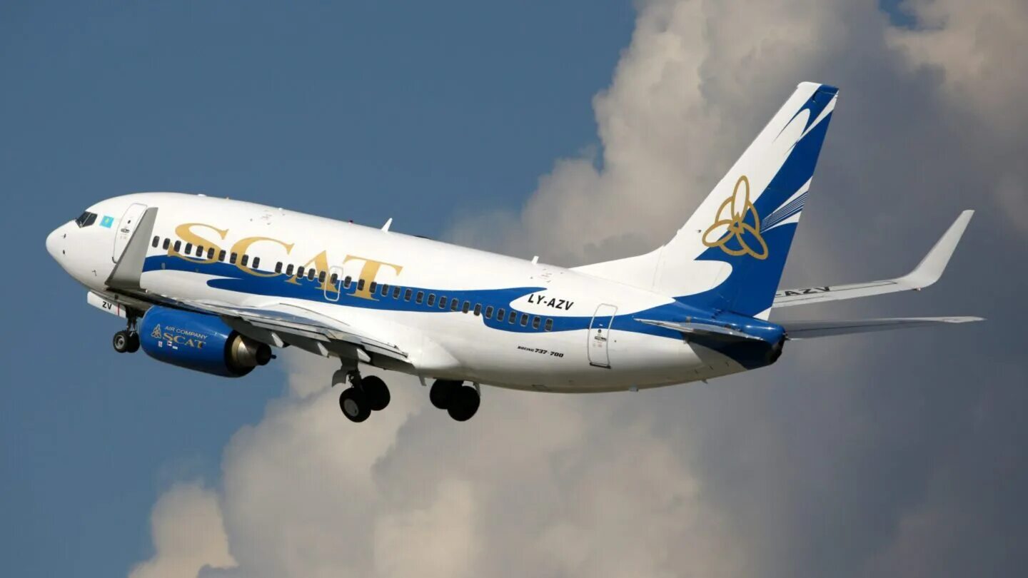 Scat airlines самолеты. Боинг 737 300 скат. Scat aircompany. Авиабилеты скат. Боинг 737 скат.