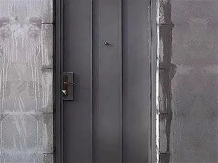 Двери входные железные в подъезд. Дверь гардиан дс2. Съемные металлические двери. Съемные металлические двери. Металлическая противопожарная дверь дорхан петли.