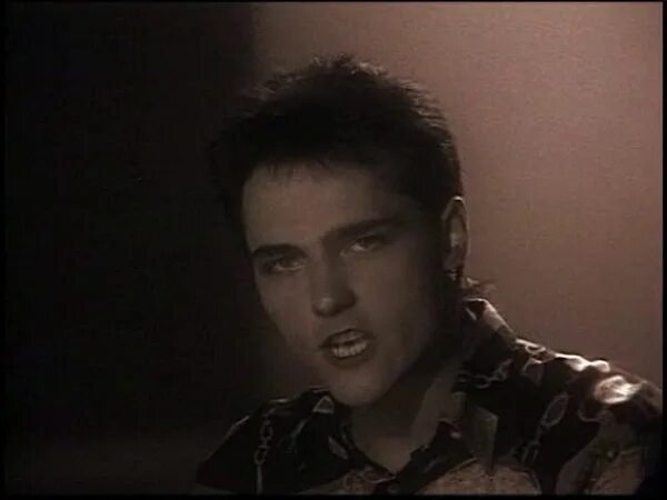 Песня и упав на колени забуду шатунова. И упав на колени шатунов. Шатунов 1994. Шатунов и упав на колени клип. Песня и упав на колени забуду шатунова.