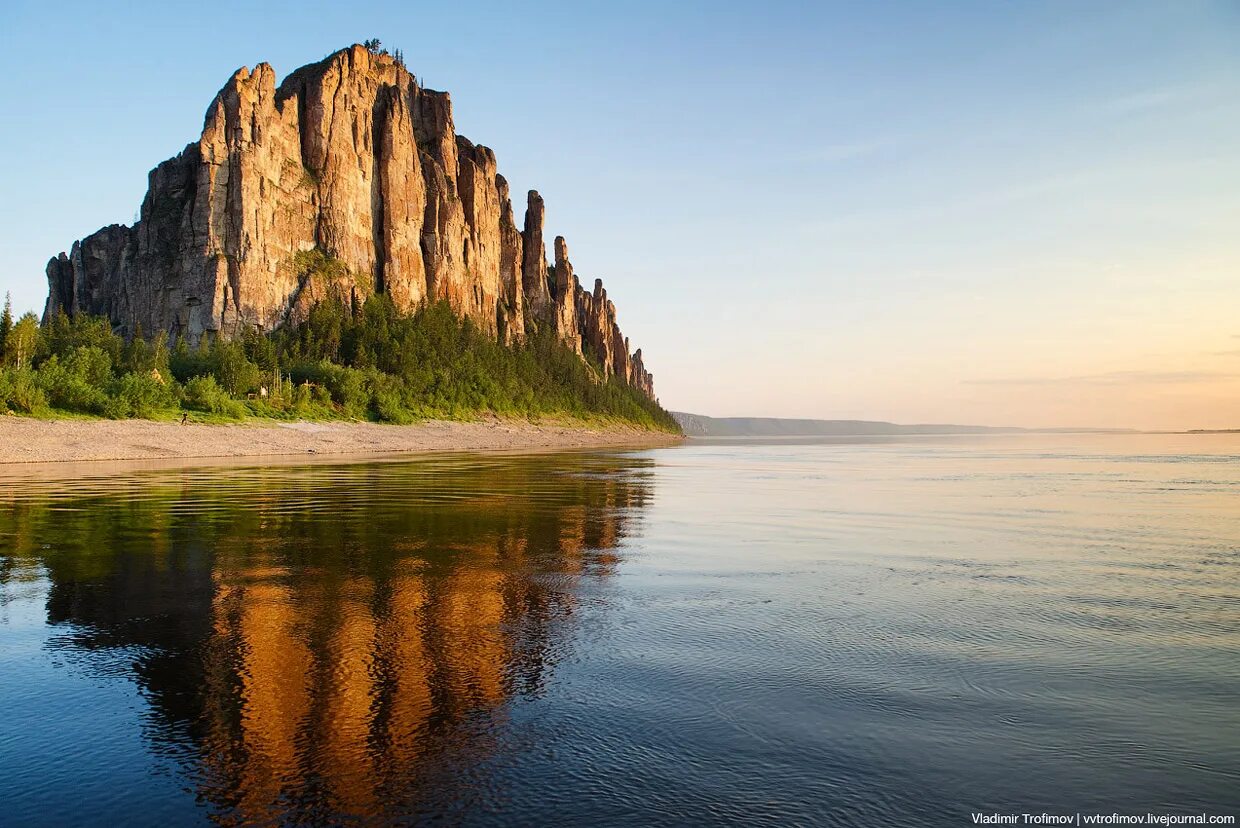 Красивые места в россии природа. Природный парк Ленские столбы. Река Лена Ленские столбы. Саха Якутия Ленские столбы. Национальный парк “Ленские столбы”, Якутия.