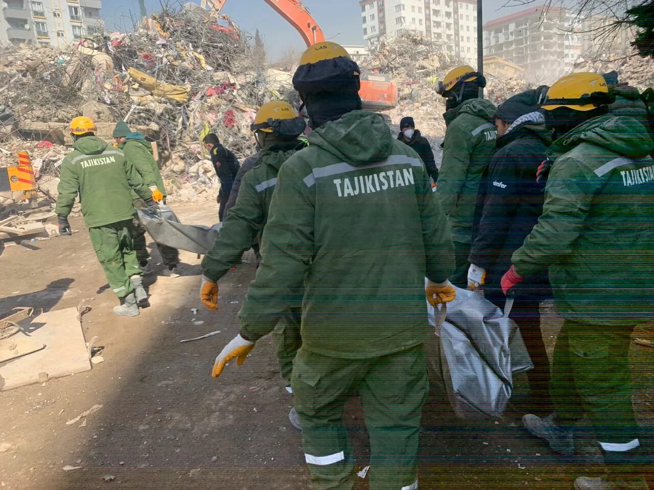 Ситуация с таджиками. Спасатели Таджикистана в Турции. Землетрясение в Турции спасатели. Турция землетрясение таджик.
