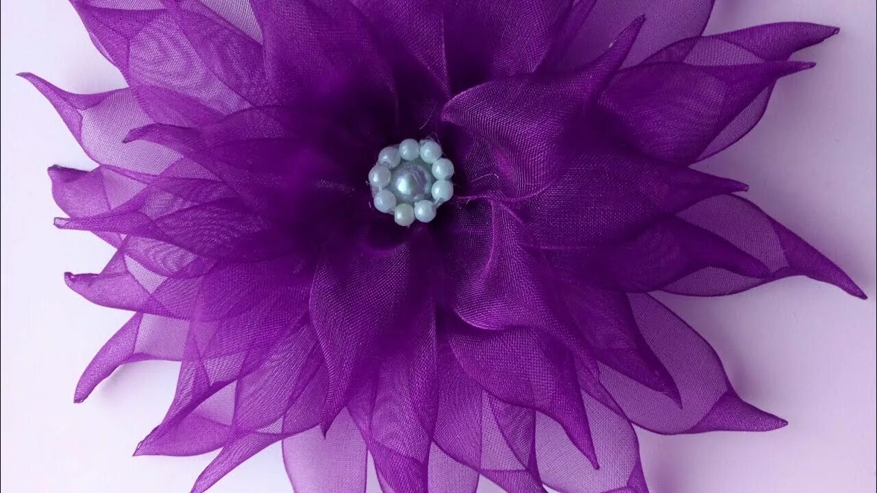 Цветы из органзы. Декоративные цветы из органзы для интерьеров. Цветы из тюли. Цветы из ткани своими руками. Цветы из.