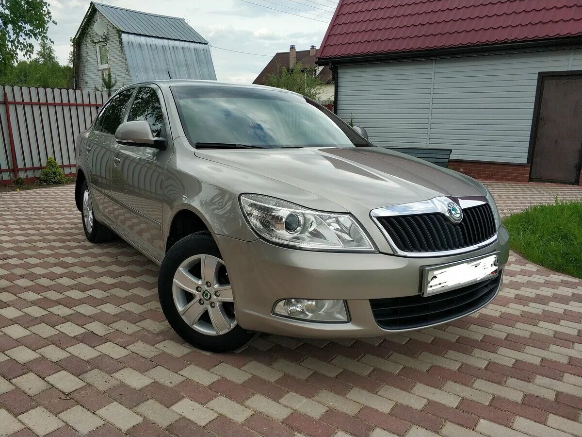 Купить октавию 2011. Skoda Octavia 2011. Skoda Octavia a5 2011.