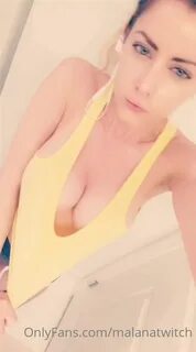 Poster: (LANA NEXT DOOR) Lananextdoor - working it and owning it 25-02-2021...