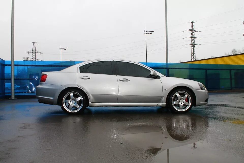 Диск галант 9. Galant 9 r19. mitsubishi galant 9. галант 9 на 18 дисках. mitsubishi galant 9 stance.