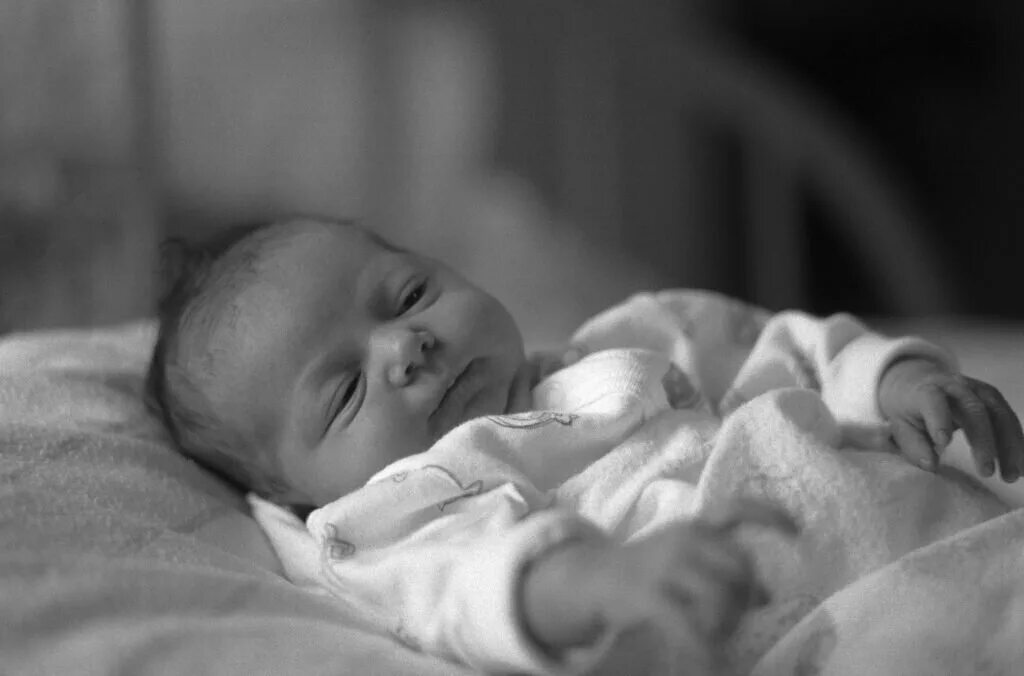 Родившиеся утром. Новорожденный ребенок. Фото младенца. Малыши Новорожденные. Новорожденный малыш.