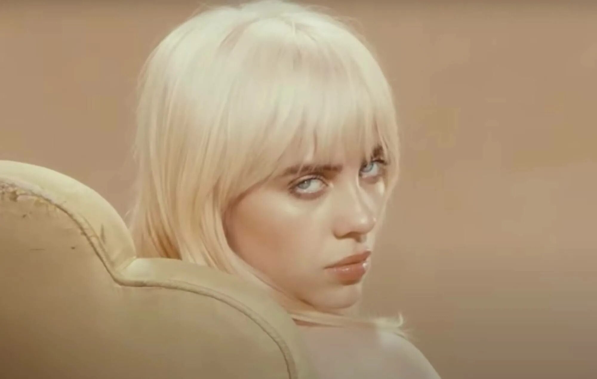 Билли айлиш happier than ever. Альбом билли айлиш happier than ever. Nda billie eilish. Билли айлиш happier than ever. Billie eilish 2021 happier than ever.