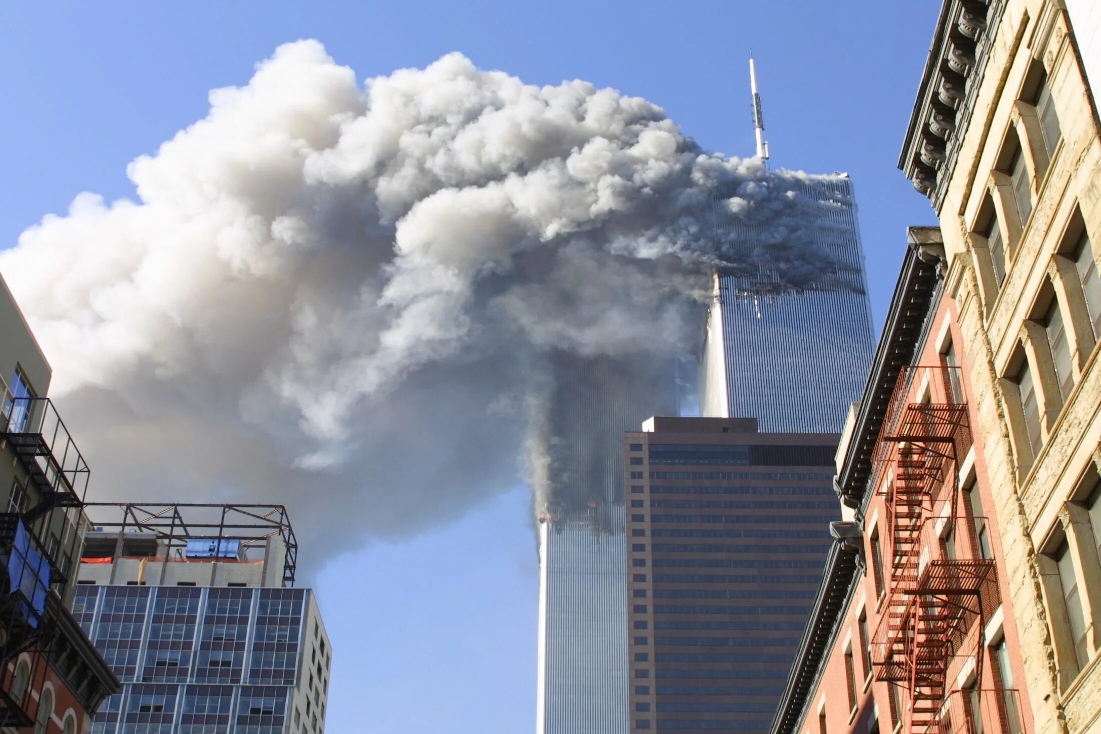 9 11 башни близнецы. Башни-близнецы 11 сентября 2001. нью йорк 9/11. 11 сентября 2001 белый дом.