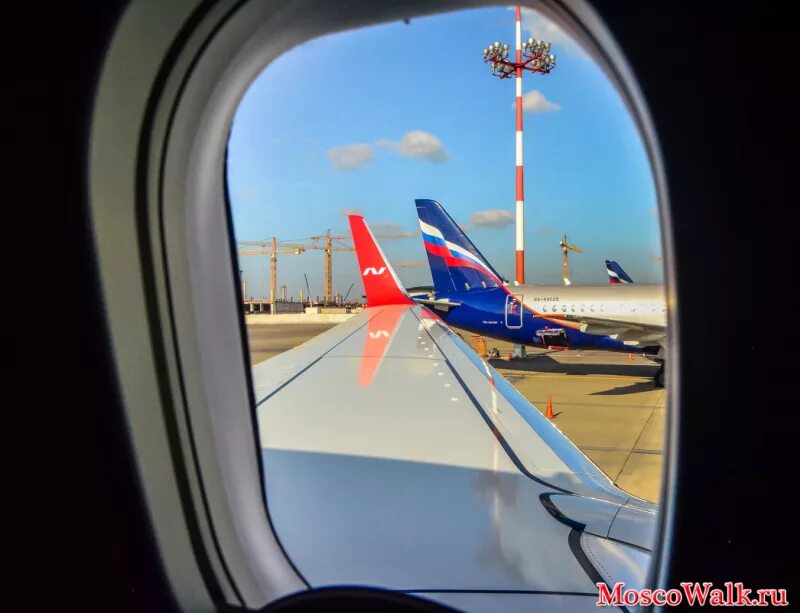 Boeing 787 dreamliner иллюминаторы. боинг 777 из иллюминатора. иллюминатор боинг 737. вид из окна самолета. иллюминатор боинг 737.